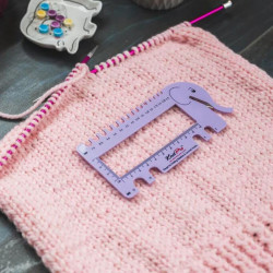 Miarka do drutów i próbek z nożykiem - słonik od KnitPro